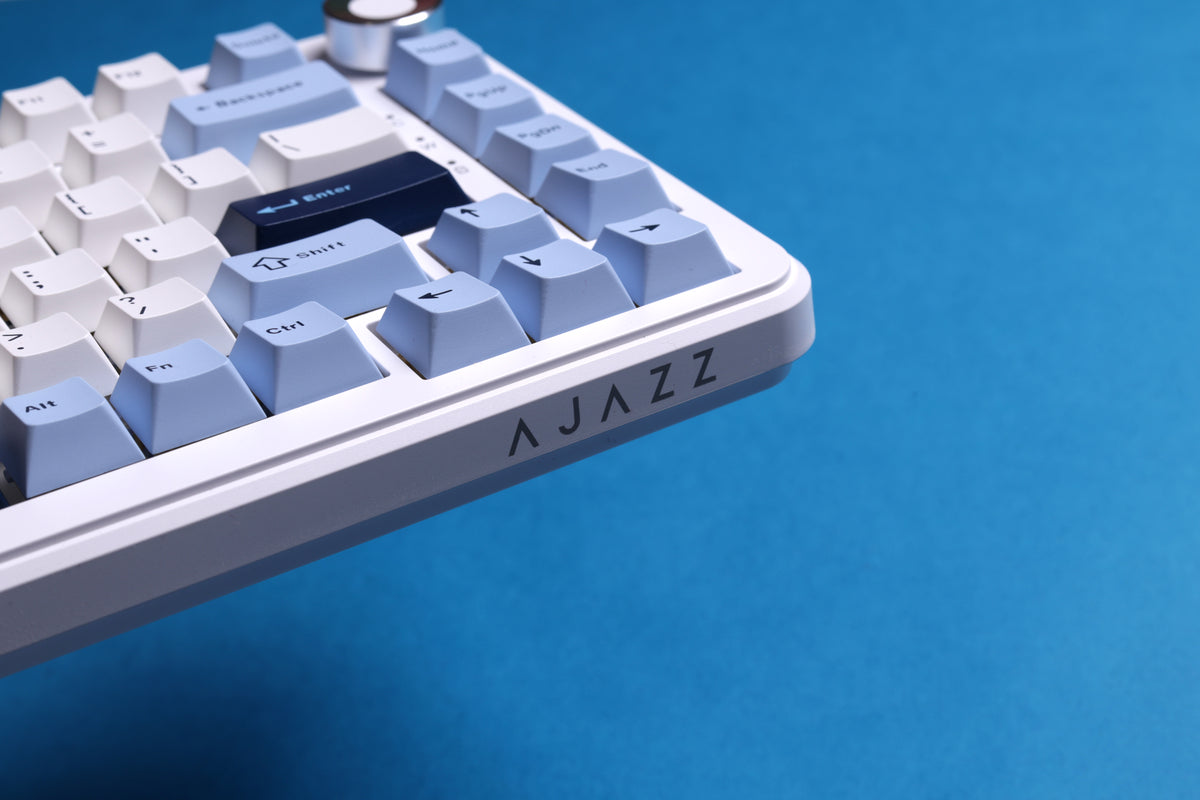 AK820 MAX Plus Mechanical Keyboard – URX